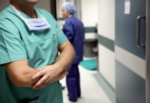 ΟΕΝΓΕ: Να αποσυρθεί η απαράδεκτη απόφαση της επιτροπής του υπουργείου για τα μέσα προστασίας