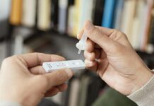 Υποχρεωτικά self test στο προσωπικό καθαριότητας αλλιώς… περικοπή μισθού